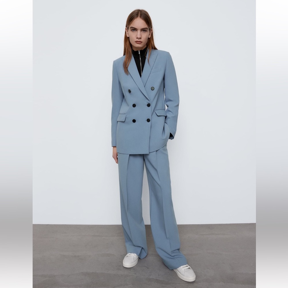 Zara Suit. double breasted blazer XS and pleated pants S  color blue